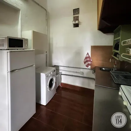 Loft-114 アパート